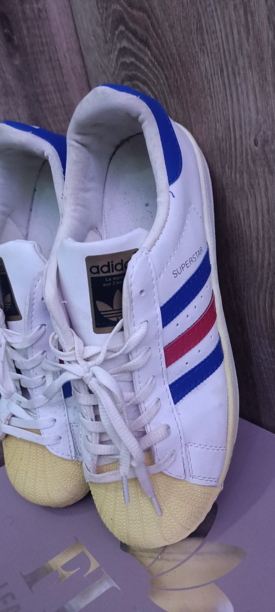 Beyaz Renkli Adidas Spor Ayakkabı - Görsel 2