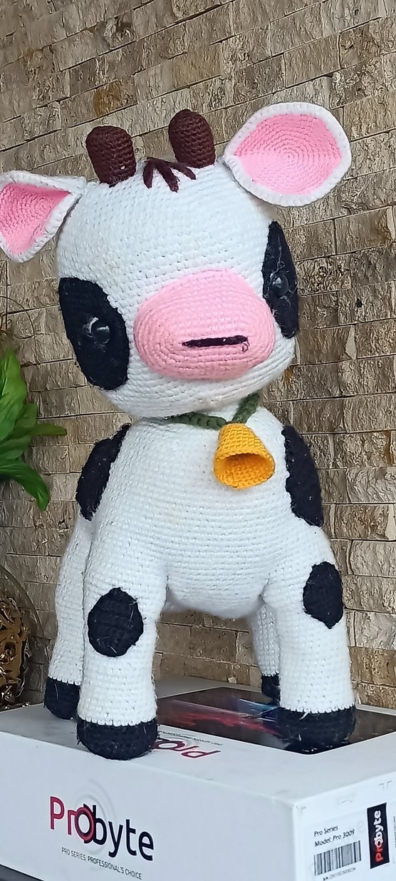 El işi Beyaz Siyah Noktalı Peluş İnek Oyuncak - Görsel 2