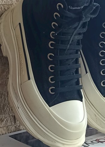 Alexander McQueen Beyaz Siyah bayan Spor Ayakkabı - Görsel 4
