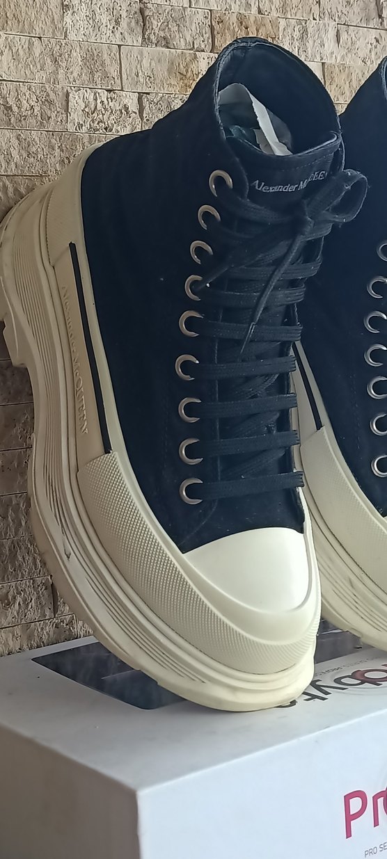 Alexander McQueen Beyaz Siyah bayan Spor Ayakkabı - Görsel 4