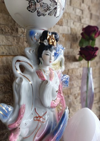 Beyaz Renkli Dekoratif Figürin abajur - Görsel 5