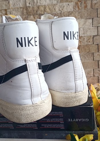 Nike Beyaz Siyah Bağcıklı Spor Ayakkabı - Görsel 5