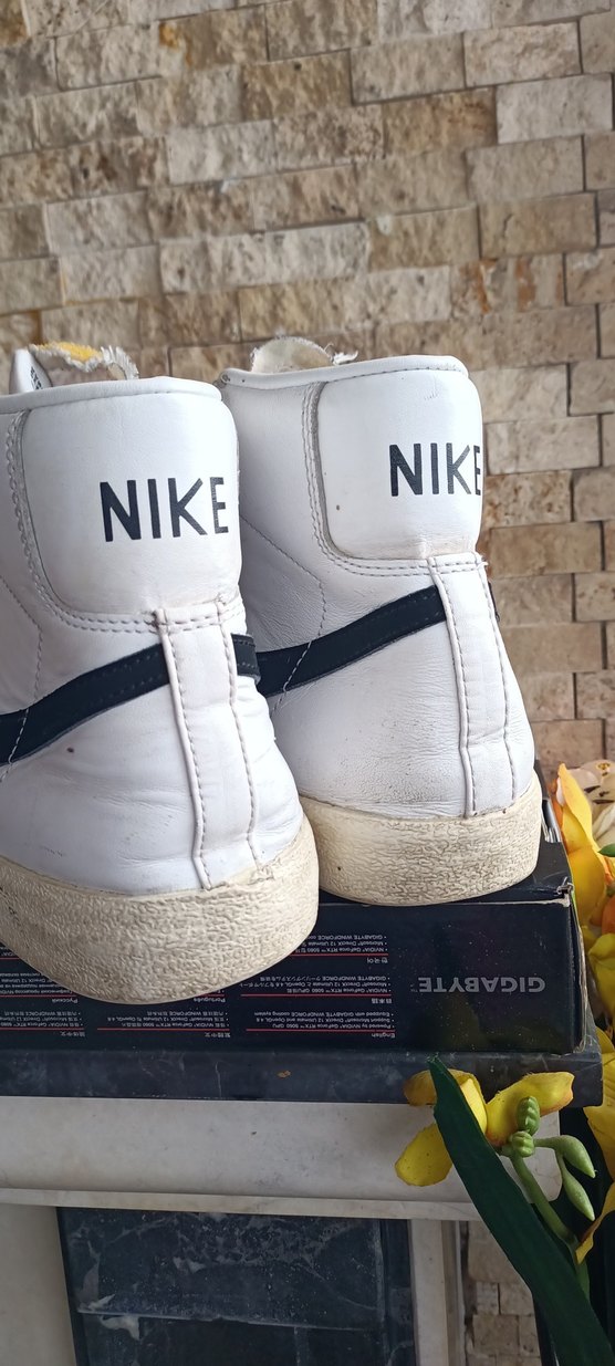 Nike Beyaz Siyah Bağcıklı Spor Ayakkabı - Görsel 5