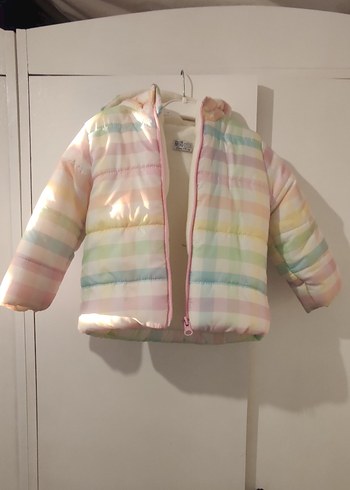 Kız Çocuk Renkli Batik Desenli Kürklü Mont - Görsel 2