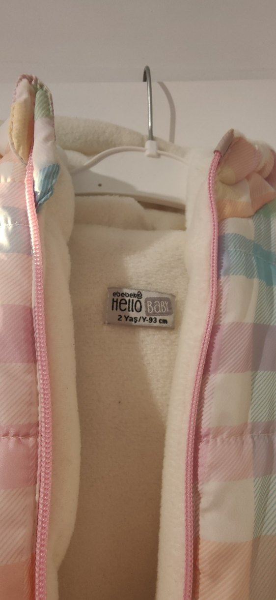 Kız Çocuk Renkli Batik Desenli Kürklü Mont - Görsel 3