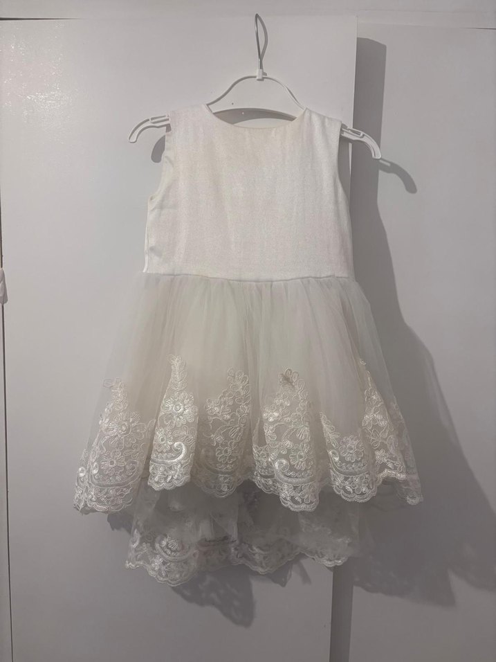 Kız Çocuk Beyaz V Yakalı Fiyonklu Elbise - Görsel 2