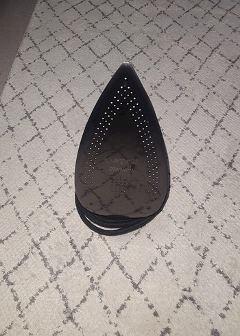 Kırmızı Siyah Elektrikli Ütü - Görsel 3