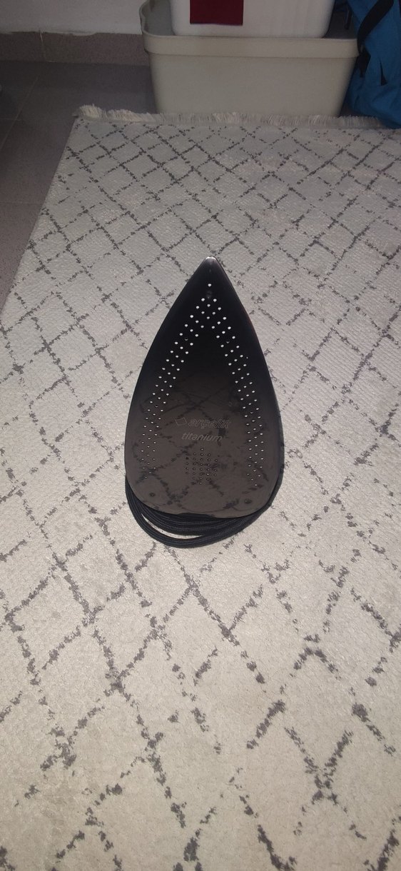 Kırmızı Siyah Elektrikli Ütü - Görsel 3