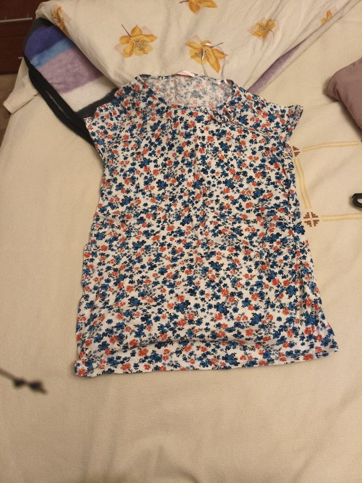 Çiçek Desenli Hamile Bluzu - Görsel 3