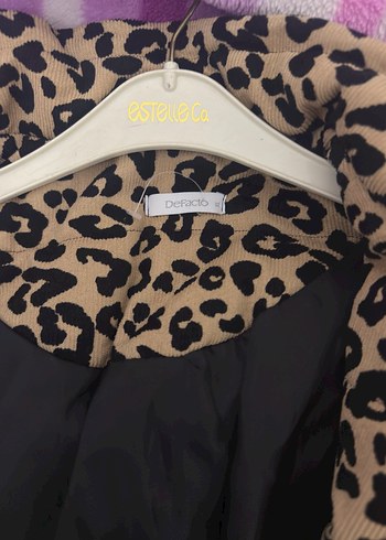 Kahverengi Leopar Desenli Kadın Mont - Görsel 3