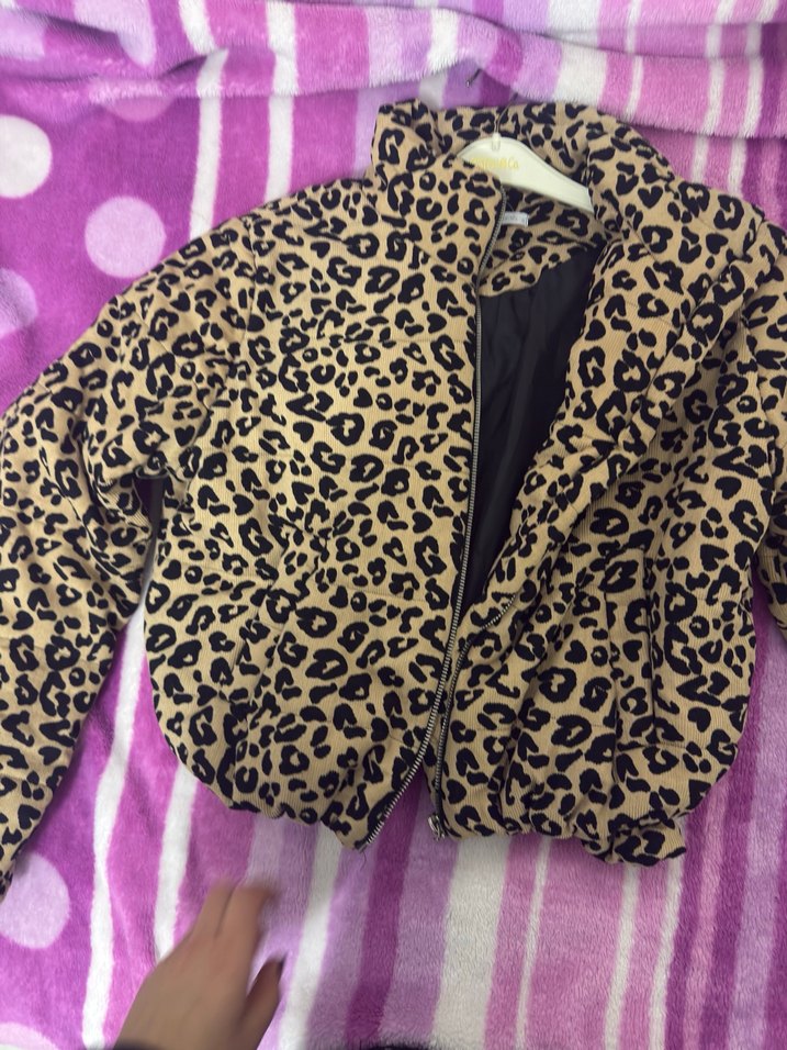 Kahverengi Leopar Desenli Kadın Mont - Görsel 4