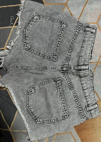 Gri Düğmeli Salaş Mini Kot Şort - Görsel 2