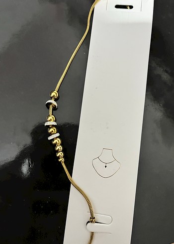 Zincir Detaylı Altın Rengi Midi Kolye - Görsel 3