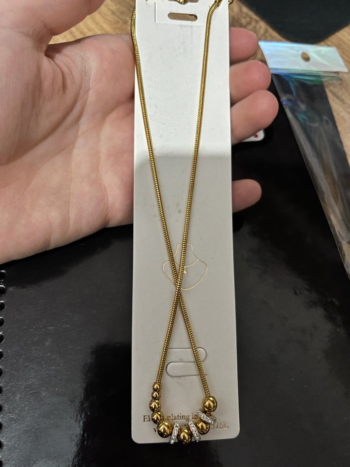 Zincir Detaylı Altın Rengi Midi Kolye - Görsel 2