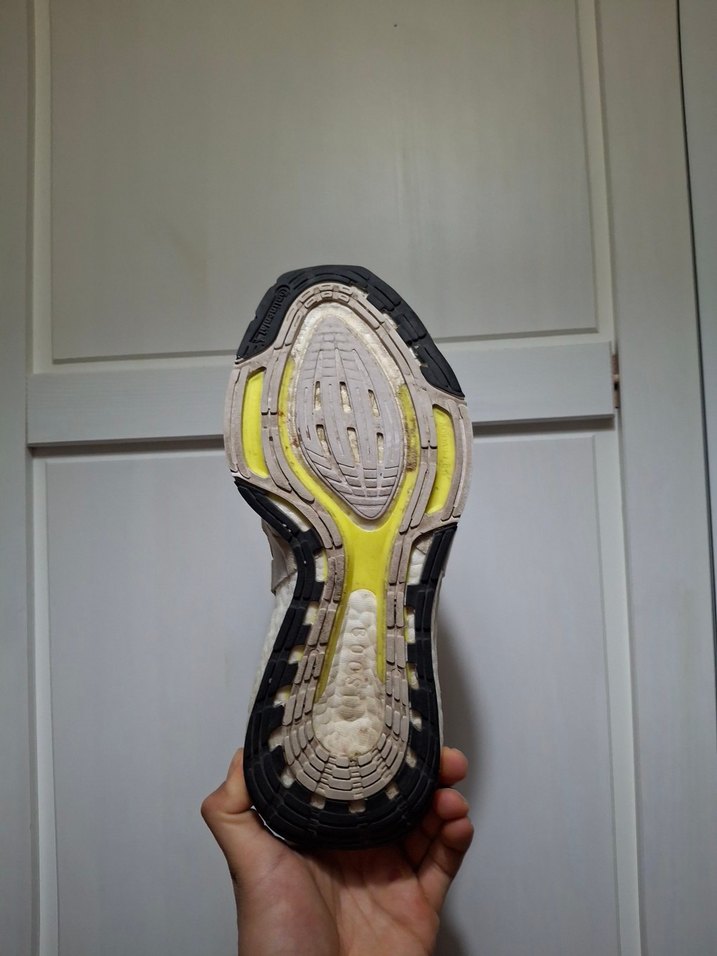 Adidas UltraBoost Çoraplı - Görsel 5