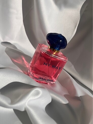 GİORGİO ARMANİ