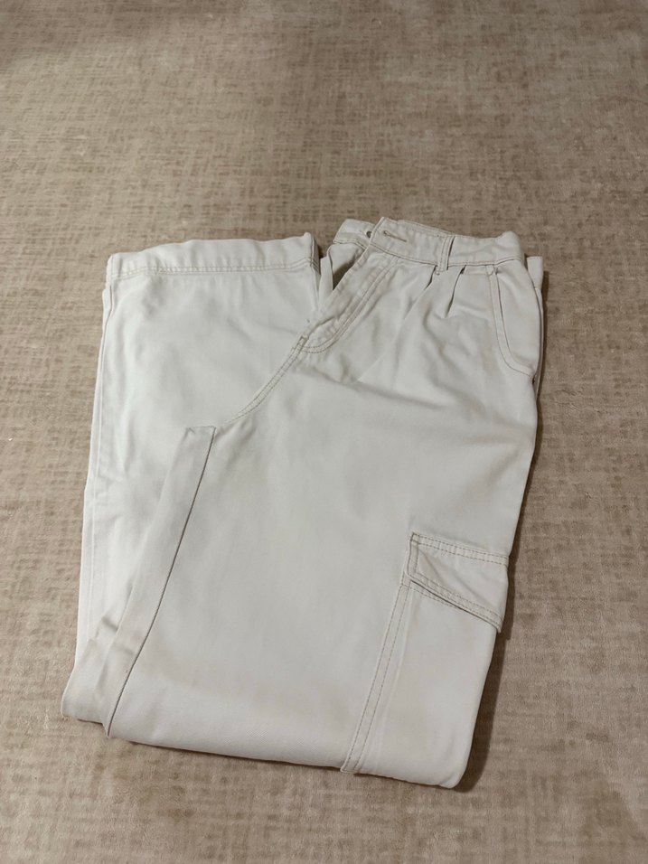 Bershka beyaz kargo pantolon - Görsel 4