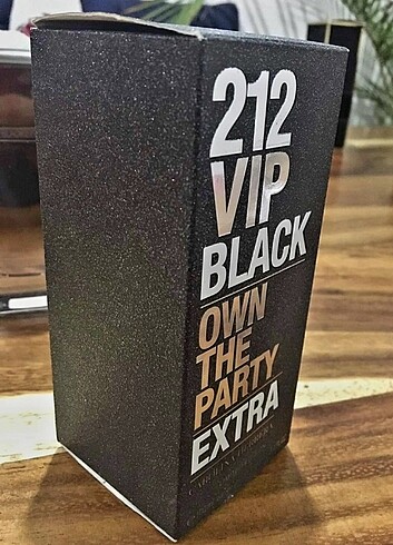 Carolina Herrera Carolina Herrera - 212 Black Extra !!