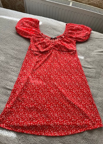 Kısa Kollu V Yakalı Kırmızı Mini Elbise - Görsel 2