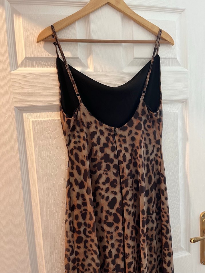 Leopar Desenli Uzun Askılı Elbise - Görsel 3
