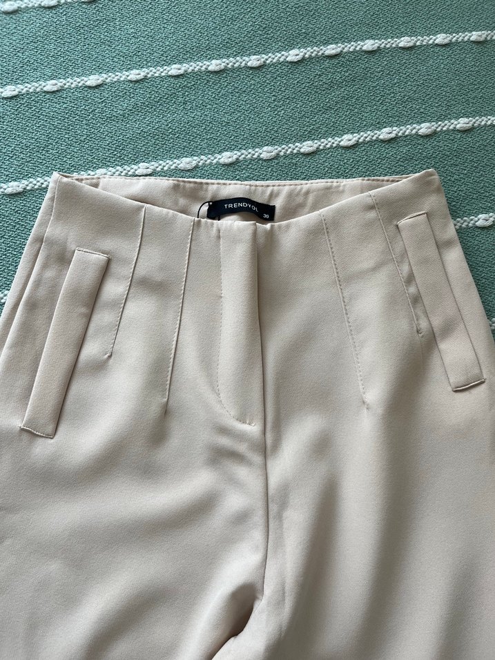 Bej  Kumaş Kadın Pantolon - Görsel 2