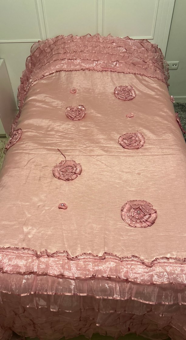 Pembe İşlemeli Parlak Yatak Örtüsü çift kişilik - Görsel 2