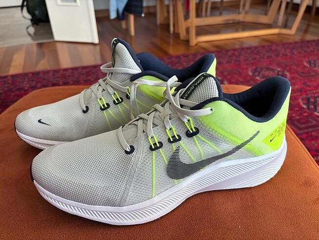 Nike Quest Running Erkek Ayakkabisi