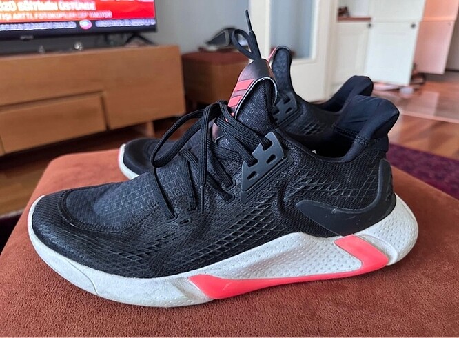 Adidas Yuruyus Ayakkabisi