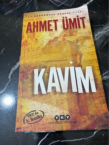 Ahmet Ümit Kavim