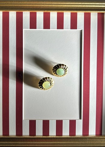 yeşil taşlı çelik küpe - Görsel 2