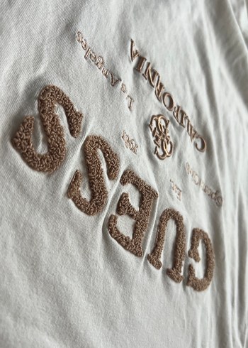 xs Beden Beyaz Guess Baskılı Kısa Kollu Tişört -XS beden
