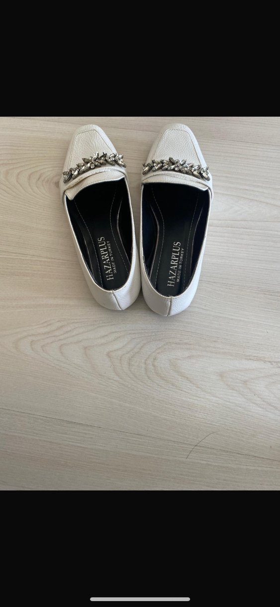 Beyaz babet  Tokalı Kadın Babet - Görsel 2