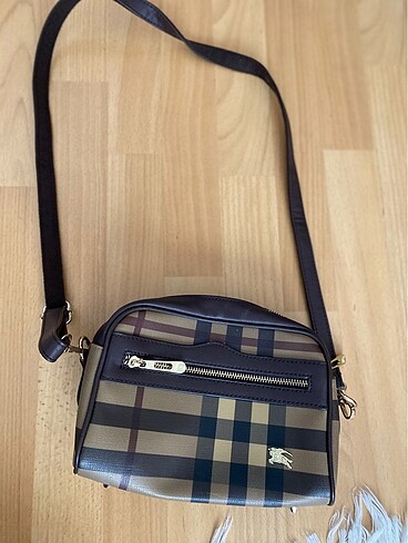Burberry Burberry omuz çantası