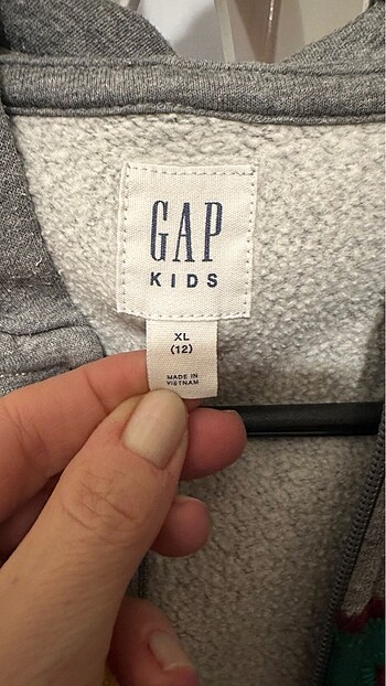 12-13 Yaş Beden GAP Sweatshirt