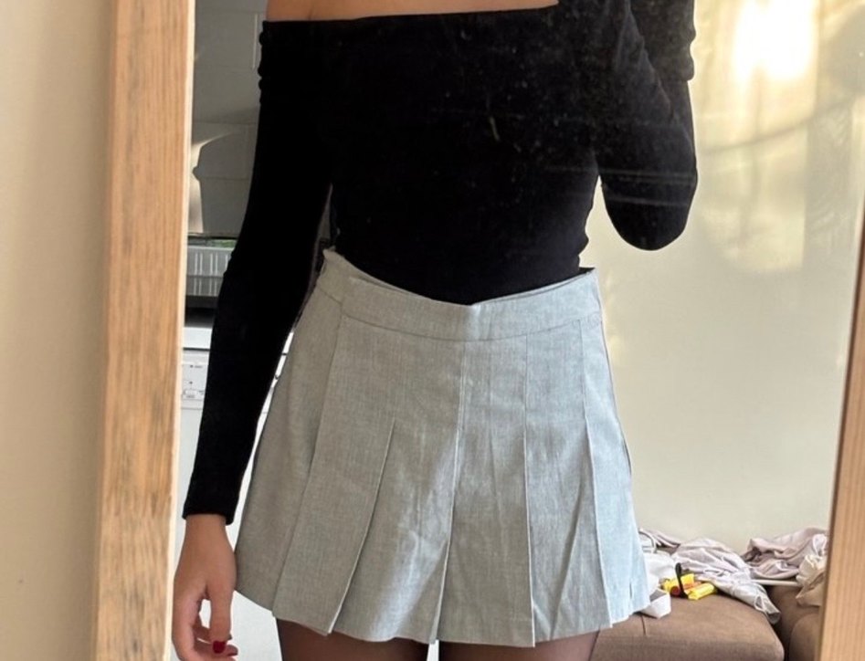 Gri Pilili Mini Etek - Görsel 2