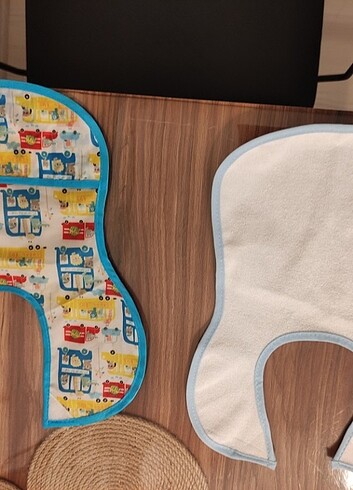 Beden çeşitli Renk Bayb me marka bebek mama önlüğü 2 adet