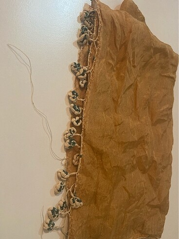 Vintage ipek eşarp üzerine taş boncuk işleme - Görsel 3