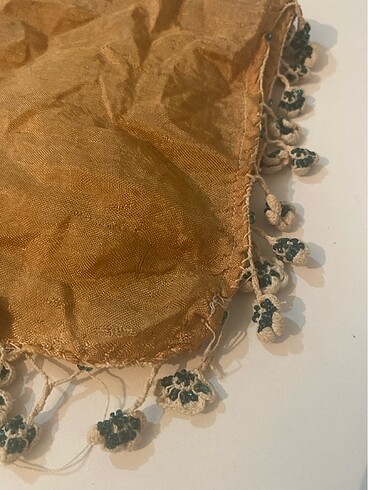 Vintage ipek eşarp üzerine taş boncuk işleme - Görsel 4