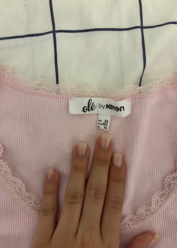 Koton Dantelli Pembe V Yaka Crop - Görsel 2