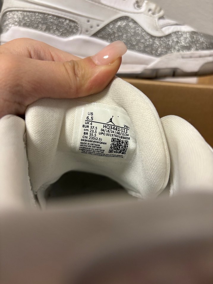 Nike jordan air 4 Rm - Görsel 2