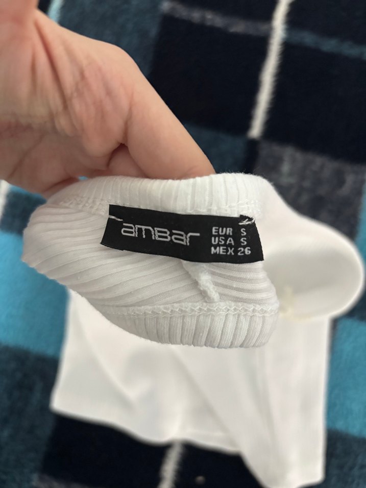 Beyaz Tek omuz Crop - Görsel 2