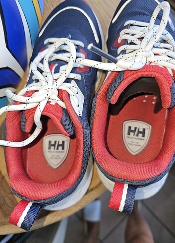 38 Beden Orjinal HellyHansen bayan spor ayakkabı 38 numara