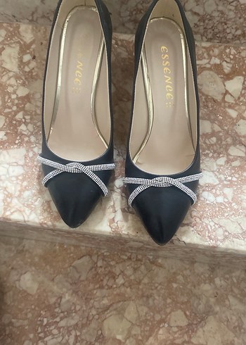Parlak Siyah Stiletto Topuklu Kadın Abiye Ayakkabı