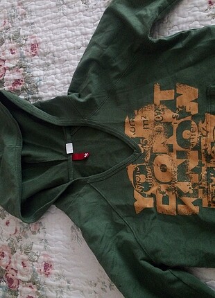 V yaka sweat