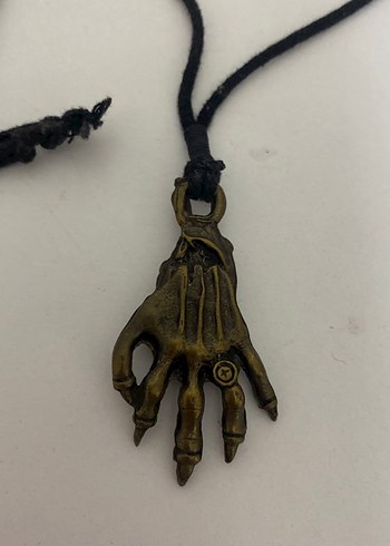 Zincir Detaylı Gotik Kadın Kolye - Görsel 2