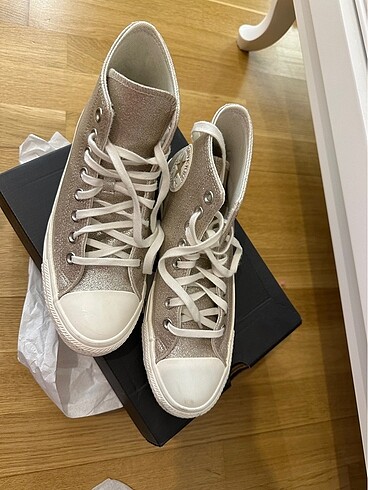 40 Beden altın Renk Converse simli ayakkabi