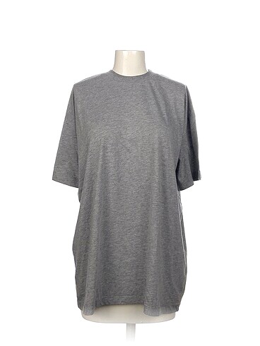 Addax T-shirt %70 İndirimli.