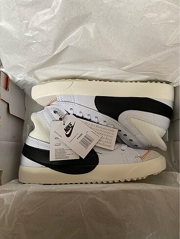 NIKE BLAZER JUMBO