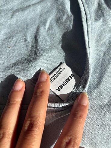 m Beden Bershka taşlı crop
