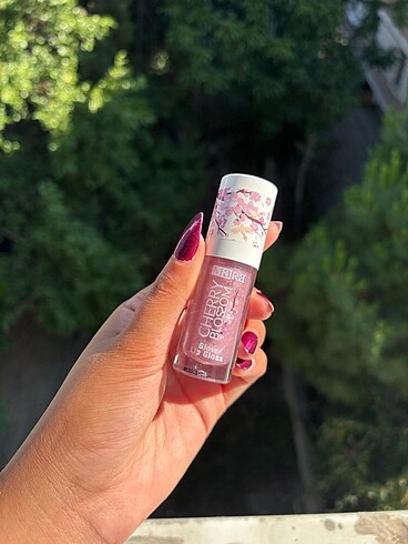 Mara gloss
